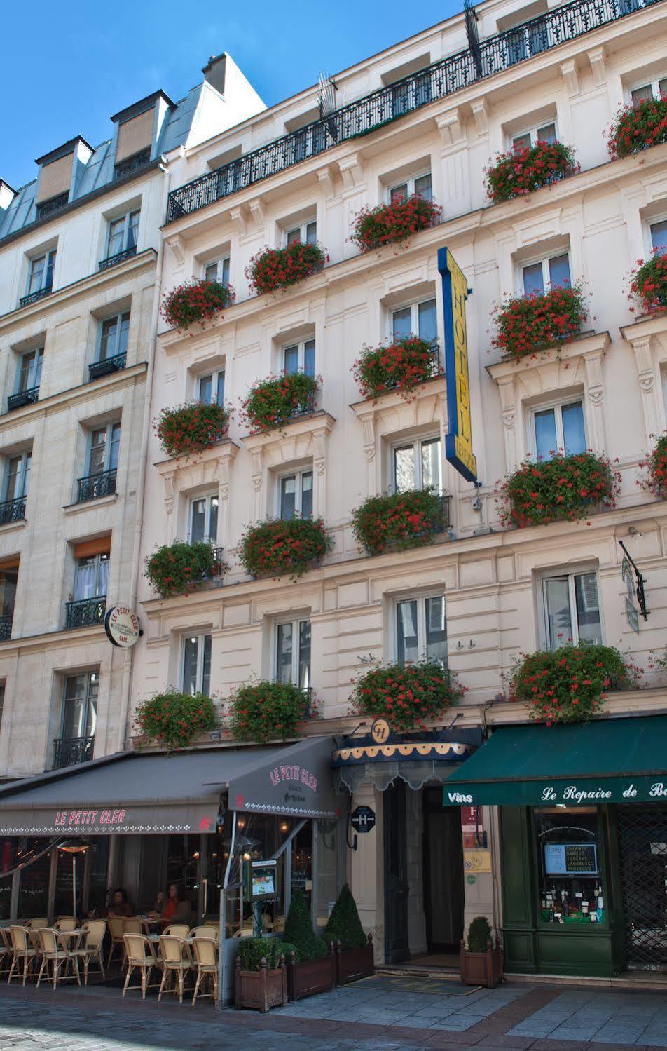 Grand Lévêque Hotel 3*